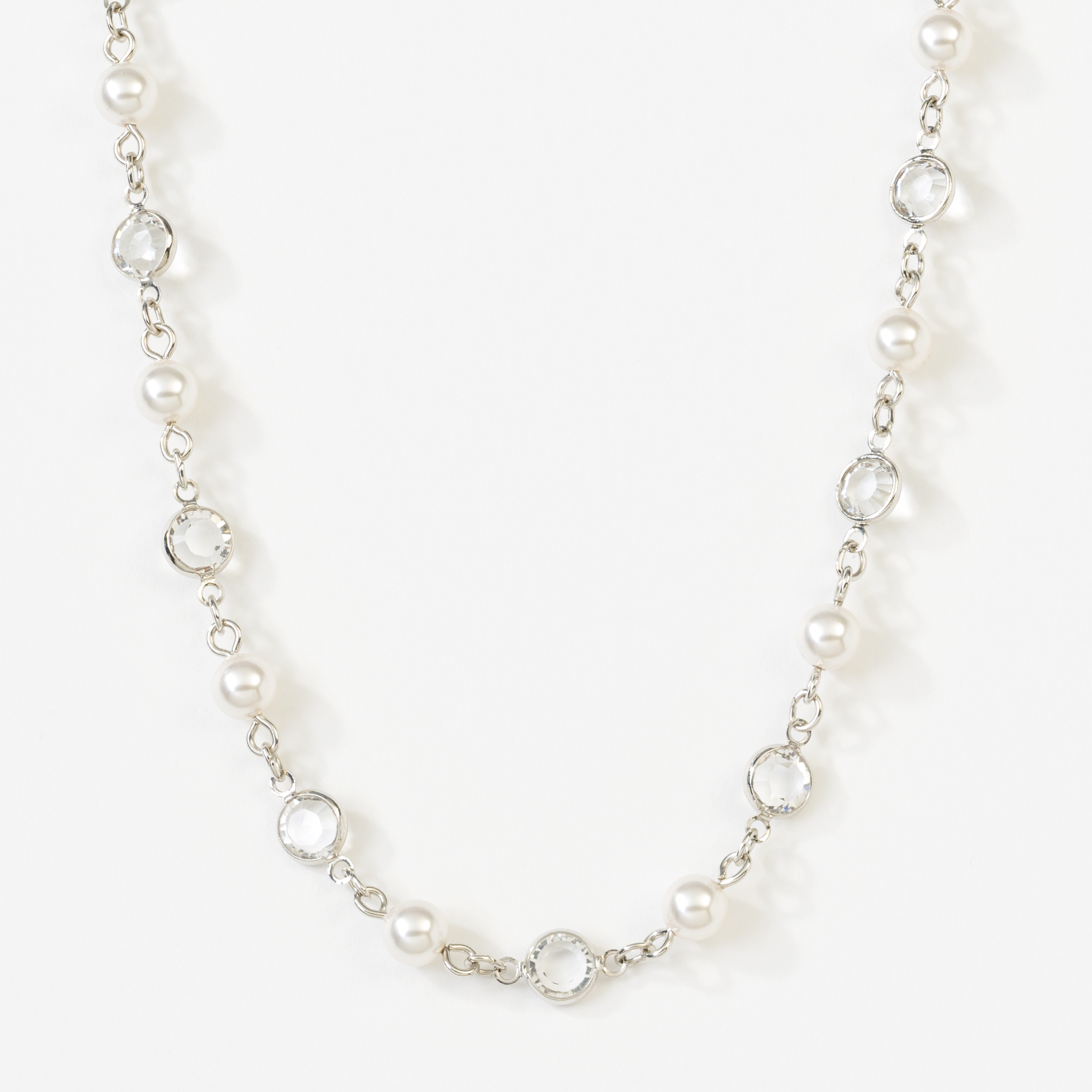 Crystal best sale pearl necklace