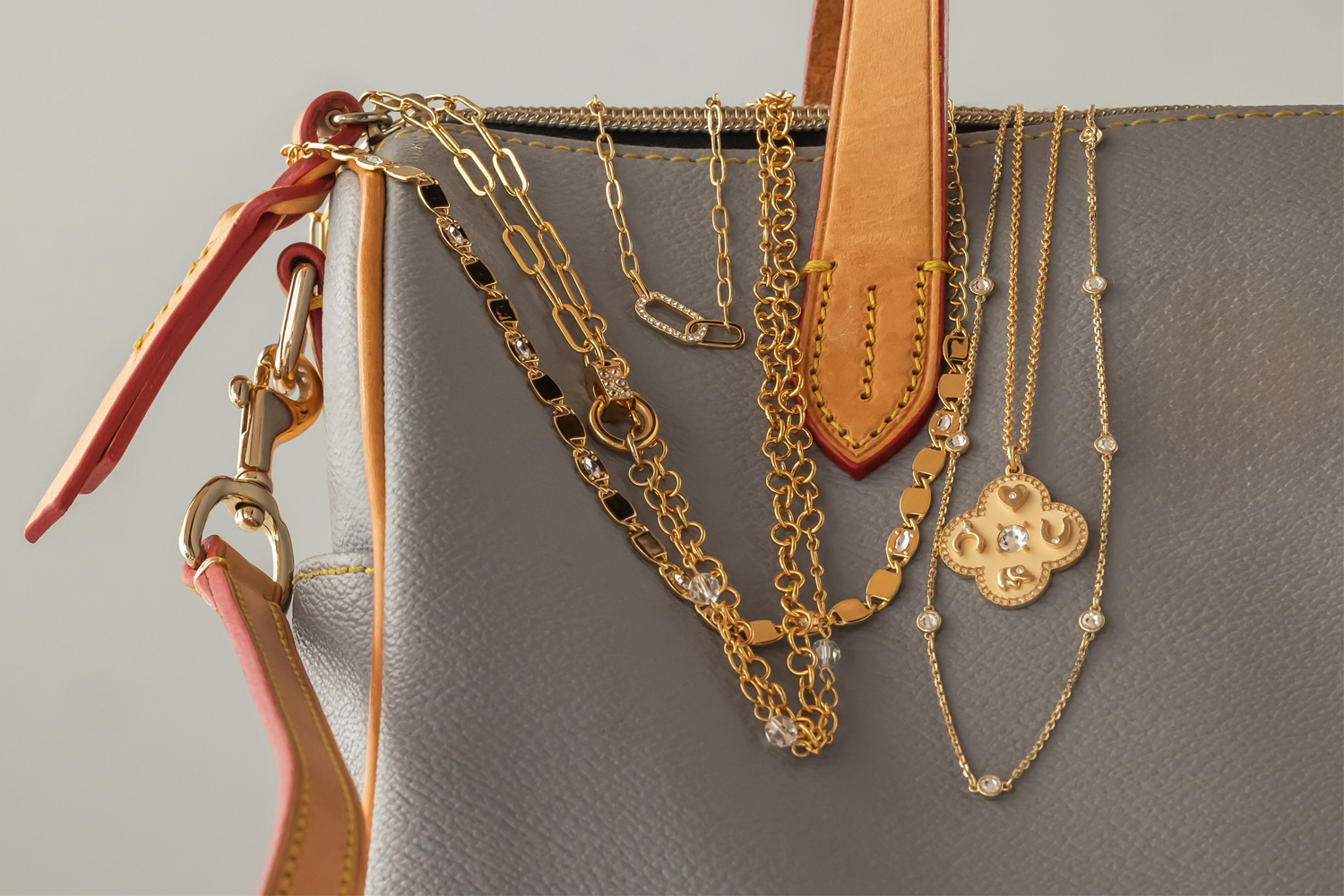 Purse with jewelry